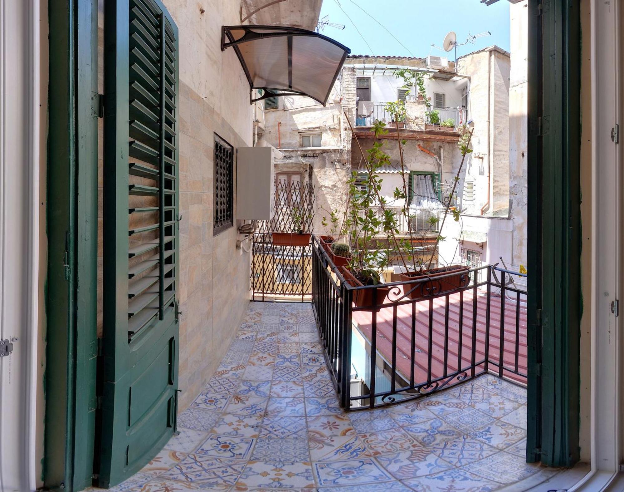 Isola Dei Tesori - Affittacamere Palermo — Photos 1